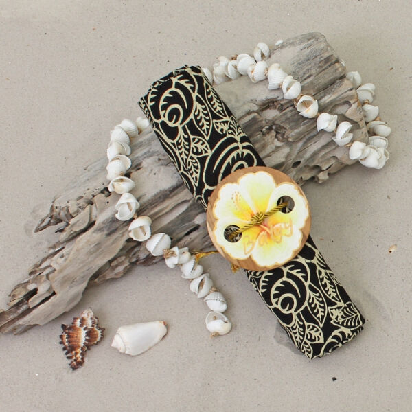 Bali Pareo met Gesp Play the Game