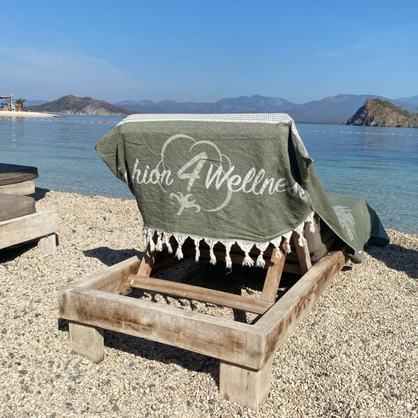 Beachbed Cover Three Palms Chive Green