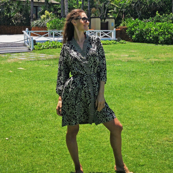 Kimono Balyy Batik   Play the Game